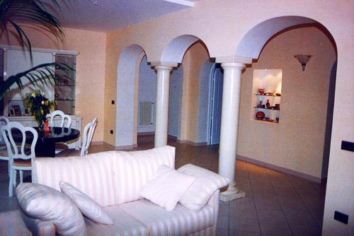 Interno della sala dell'appartamento