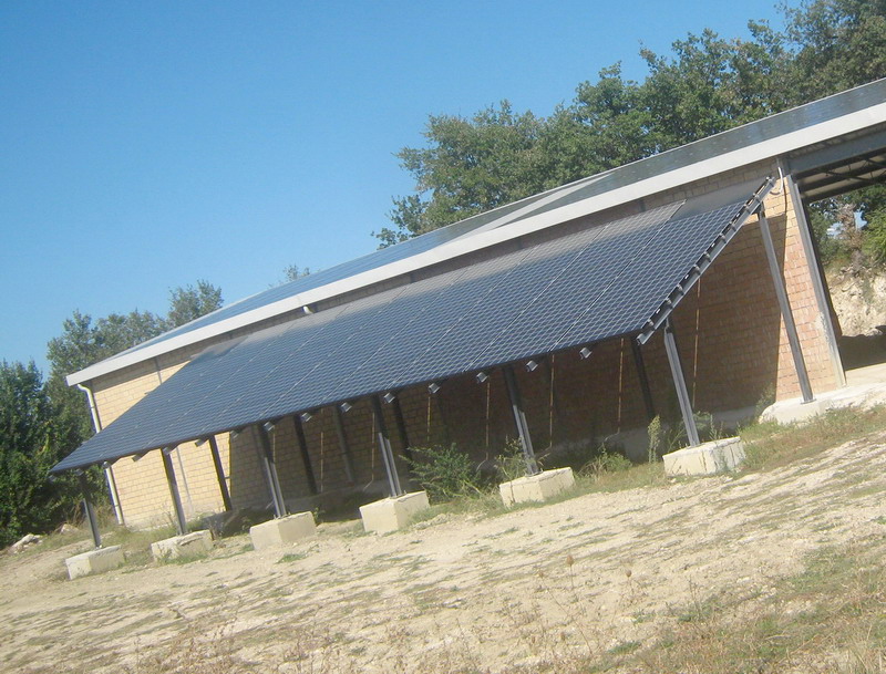 Impianto fotovltaico 10 Kwp su pensilina in acciaio