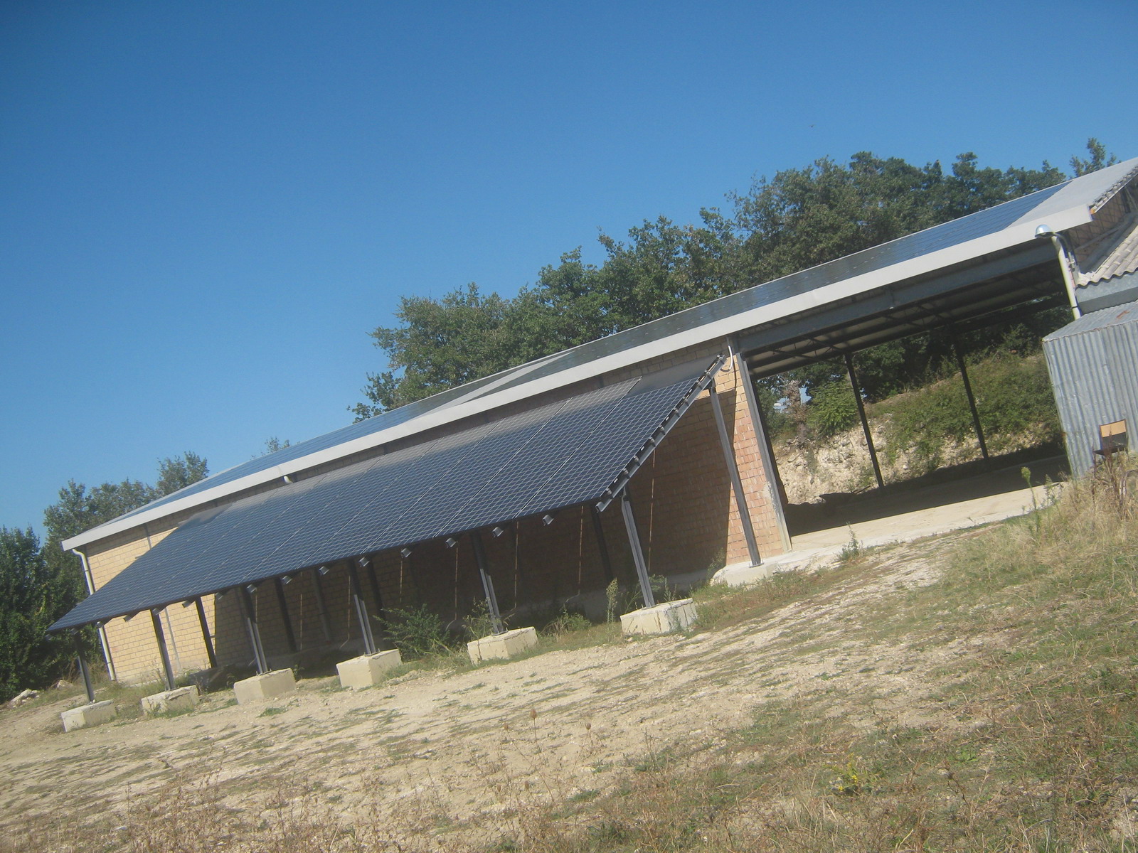 Impianto FV 10 Kwp - Camillo 2 (Pensilina)