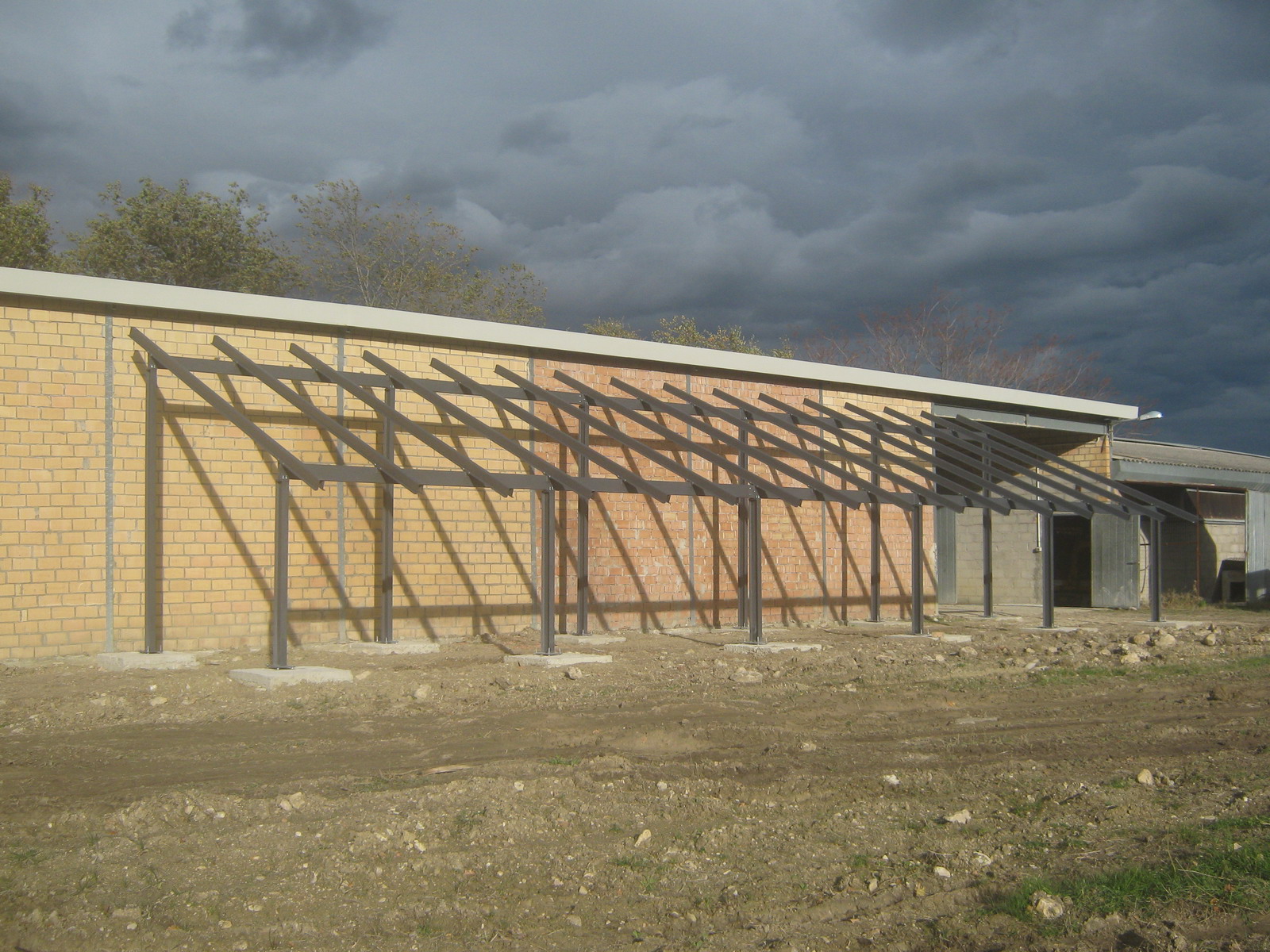Impianto FV 10 Kwp - Camillo 2 (Pensilina)