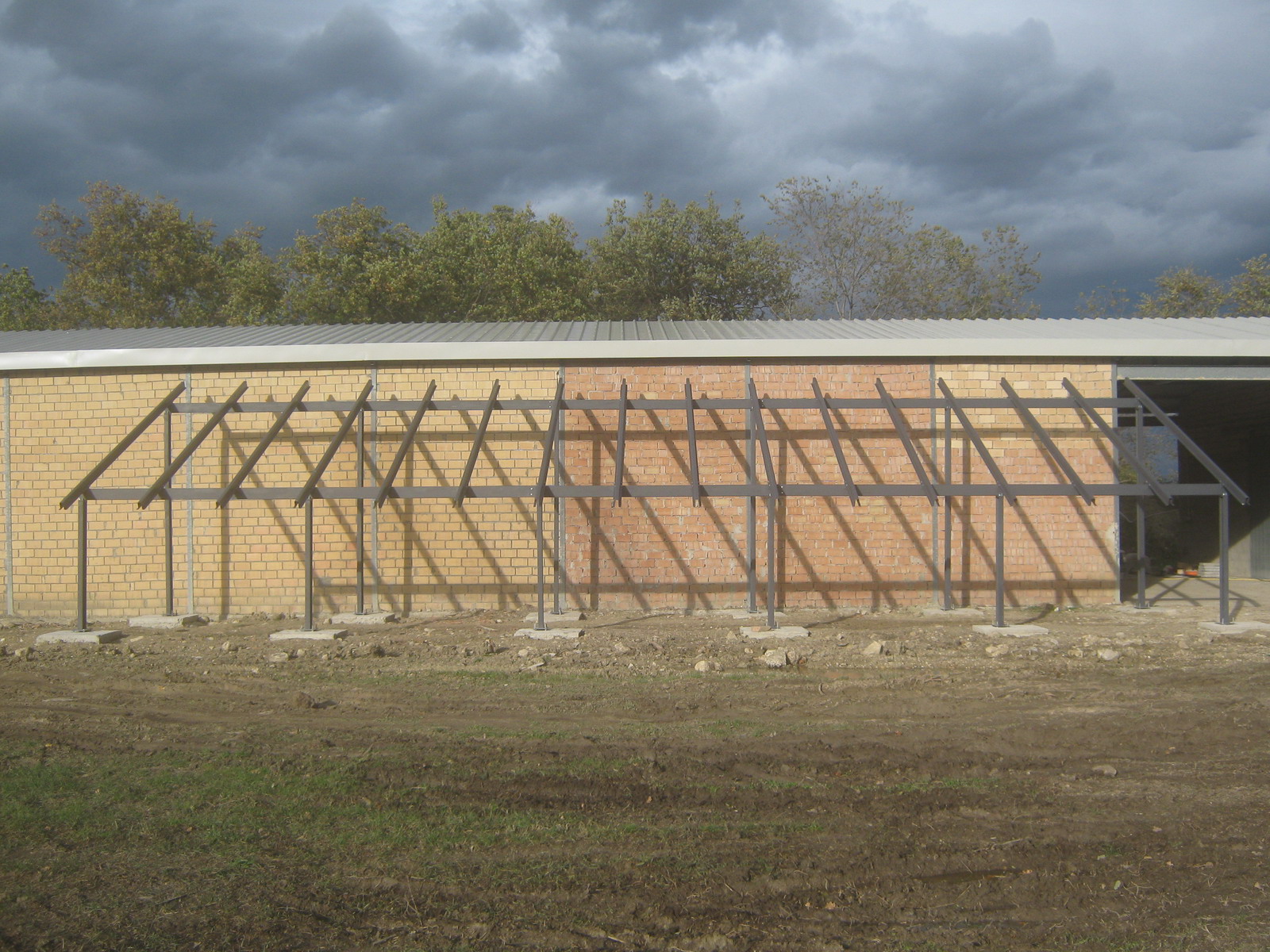 Impianto FV 10 Kwp - Camillo 2 (Pensilina)