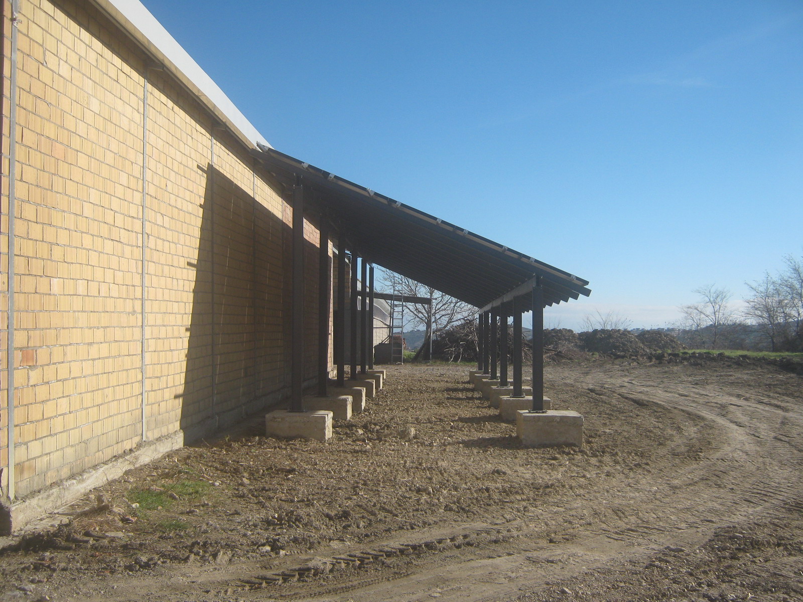 Impianto FV 10 Kwp - Camillo 2 (Pensilina)