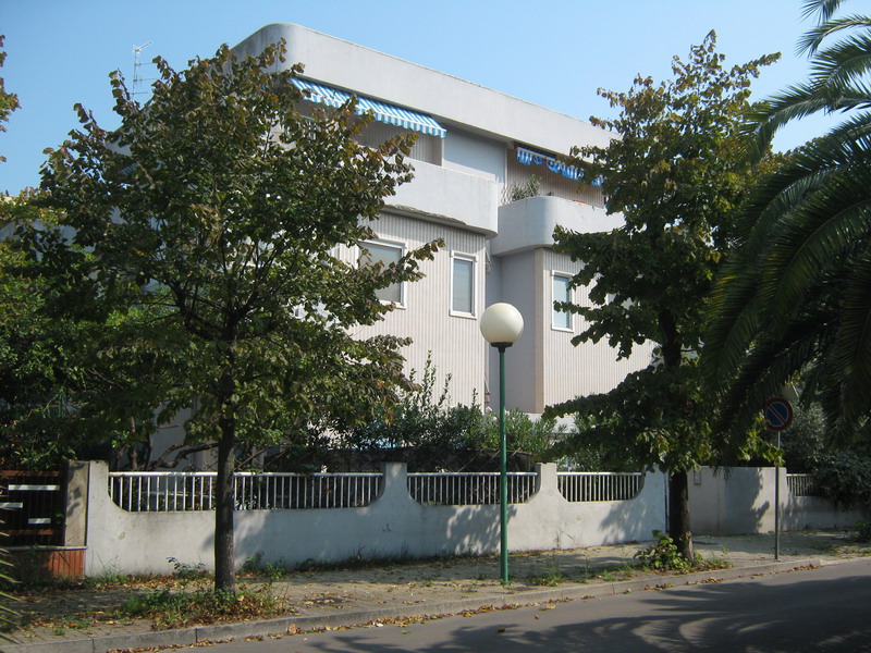 Perizia Palazzina Via Scarfoglio 37